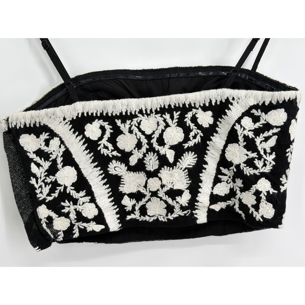 Lauren Ralph Lauren Black White Floral Embroidered Crop Top Cami Size 0 - Picture 2 of 9
